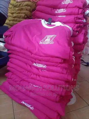 Plain Tshirts Suitable for Printing