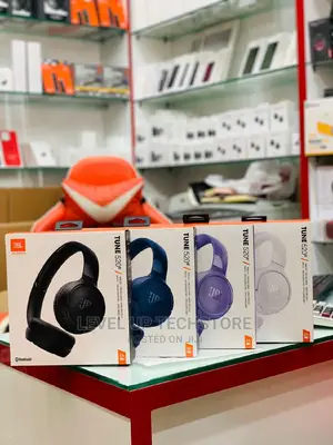 JBL Tune 520bt Wireless on-Ear Headphones - Brand New