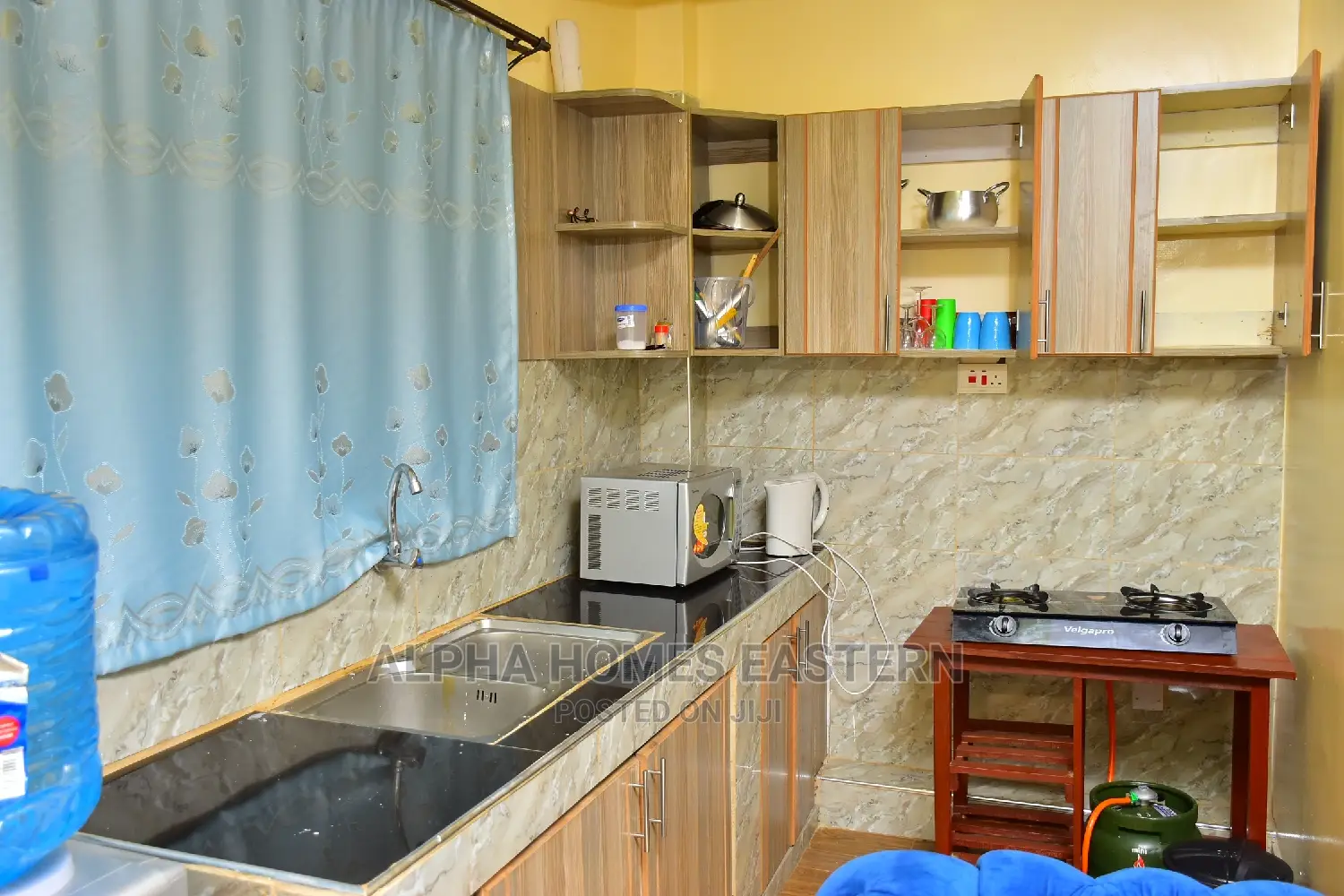 THREE Unit Complex Next to Total Eastern Bypass Studio