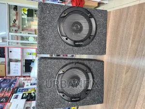 Powerful 300 Watts Kenwood 6 Inch Round Speakers
