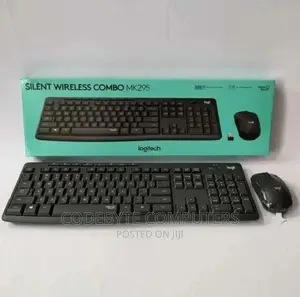 Logitech MK295 Wireless Mouse Keyboard Combo