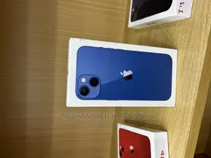 New Apple iPhone 13 128 GB Blue