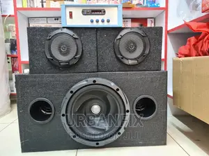 Kenwood 1000 Watts Bass With 2 Midrange Speakers and Amp
