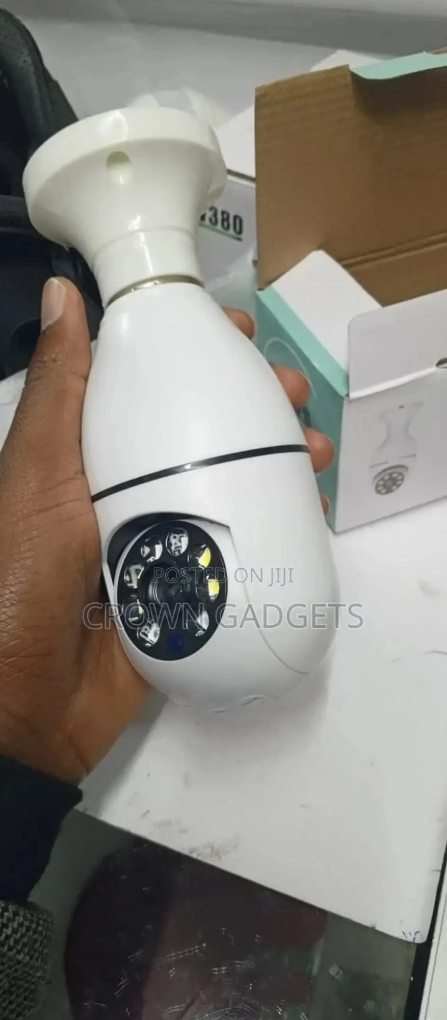Tuya 2.0MP Wi-Fi Panoramic Bulb Camera