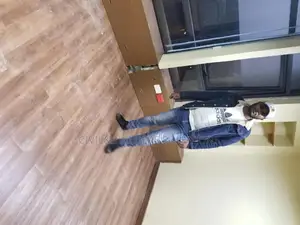 Wood Laminates Floor Finish