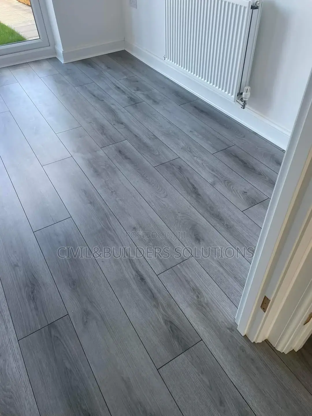 Self Stick Tile (Lvt)Laminates