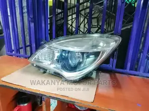 Suzuki Solio Xenon Headlamp, Ex Japan Original Motor Parts