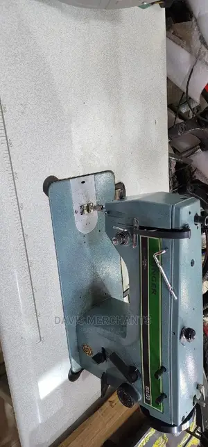 Singer Professional Sewing Machine