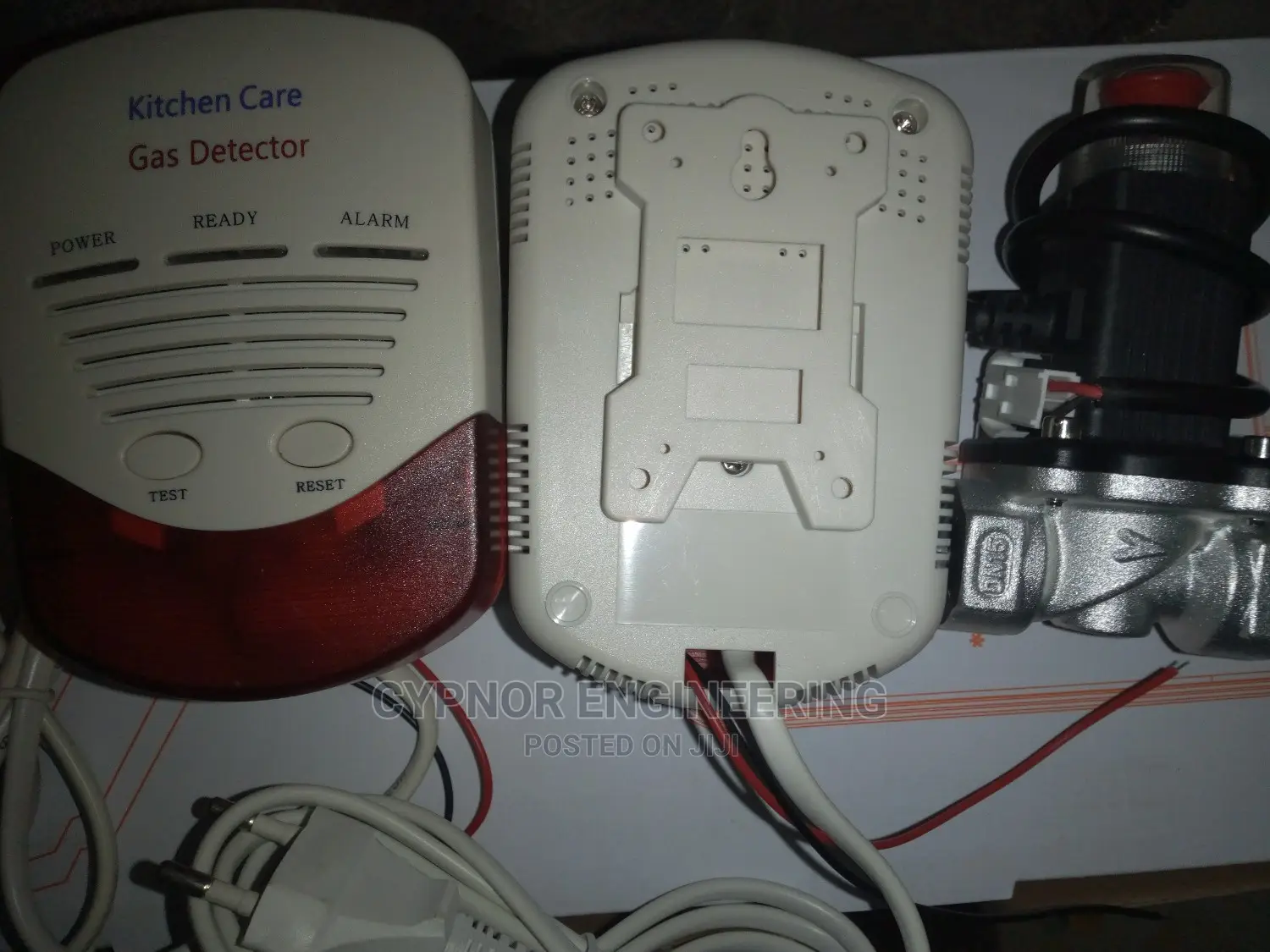 Ethanol Leak Sensor With Valve