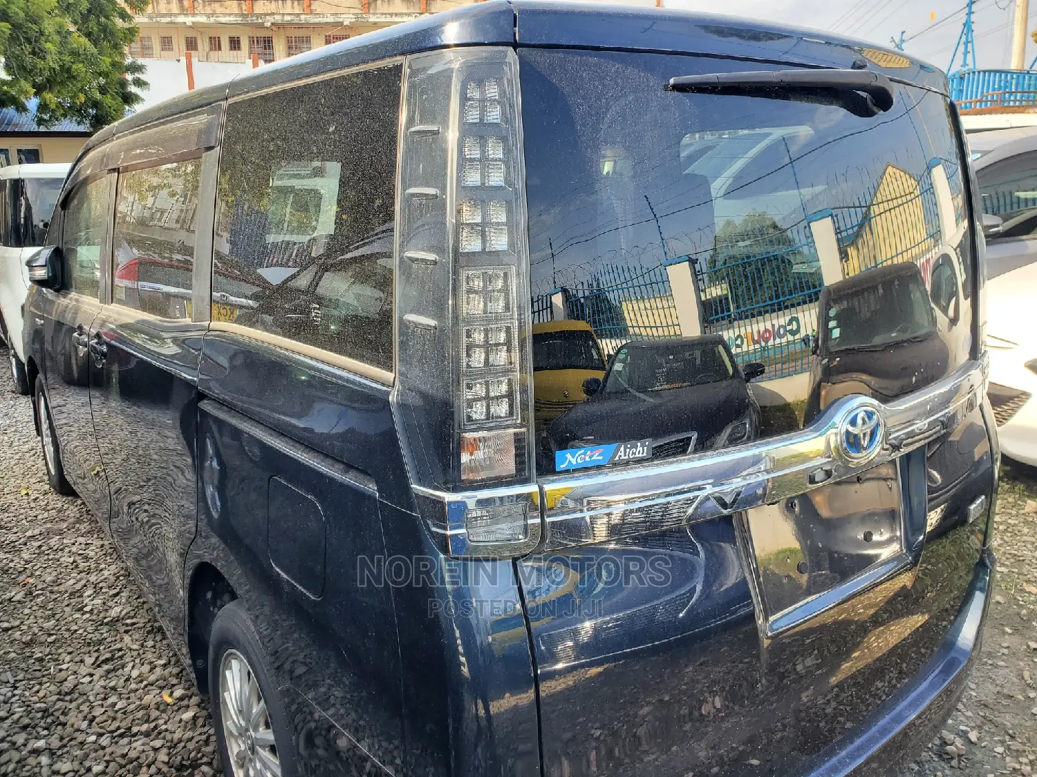 Toyota Voxy 2016 Blue