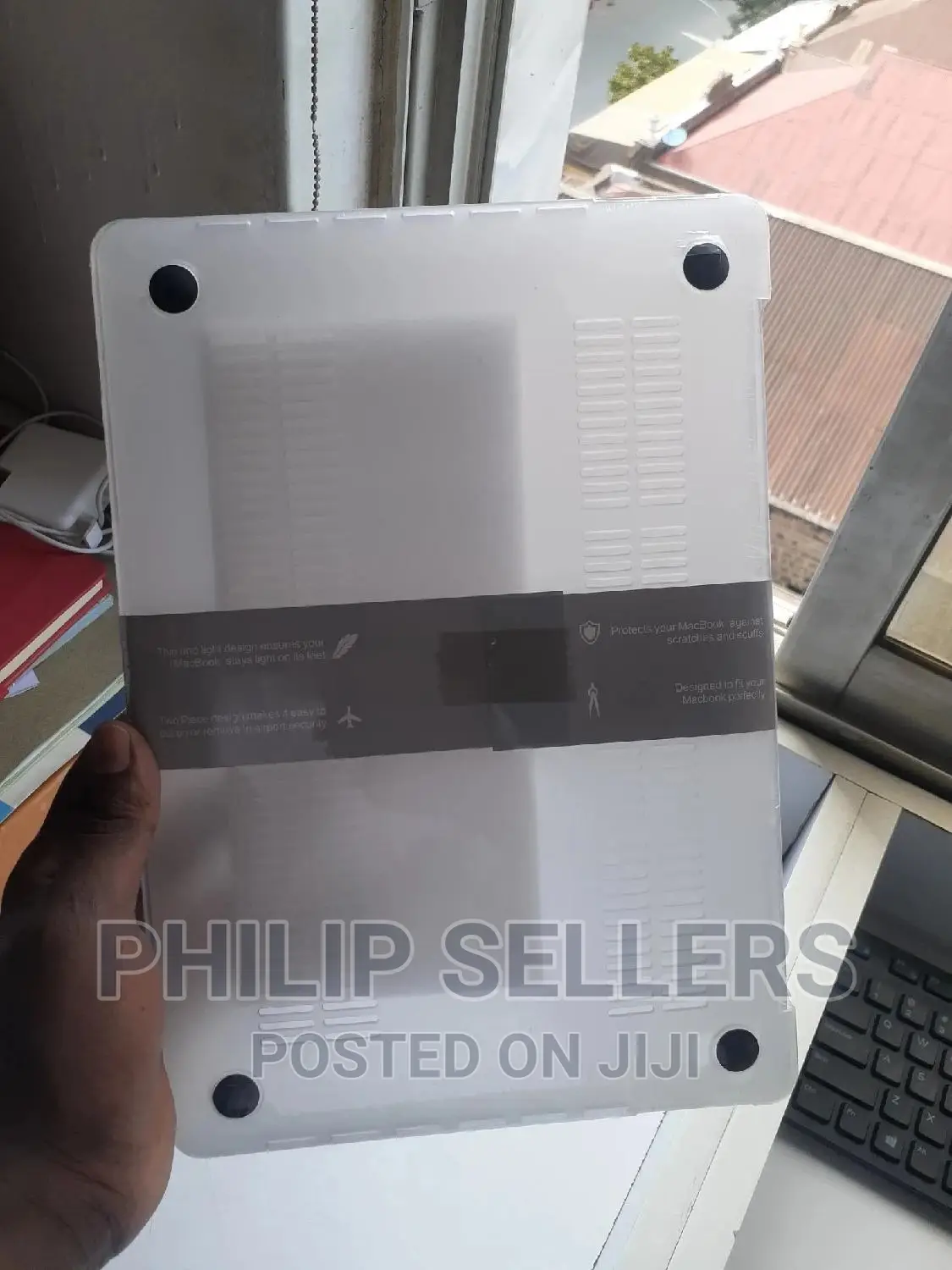 This Form-Fitting Macbook Case