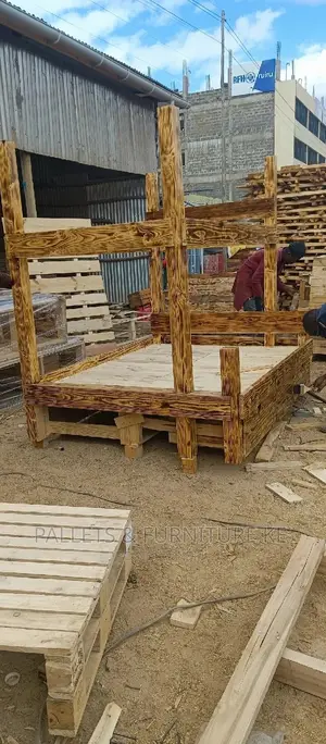 Storage Bed/ Bulk Bed
