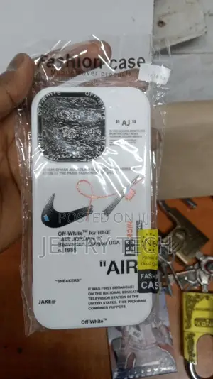 iPhone 14 Pro Nike Case (White)
