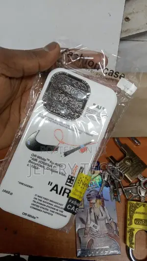 iPhone 14 Pro Nike Case (White)