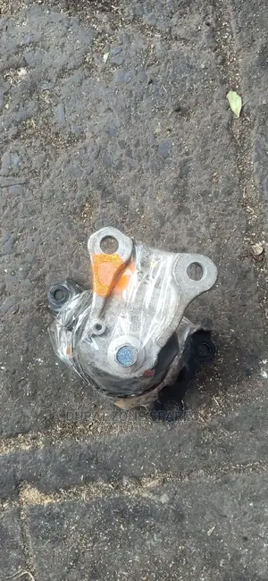 Suzuki Swift Engine Mount Model 2014-2021