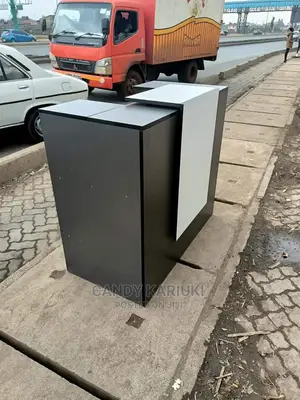 1.4m Reception Desk