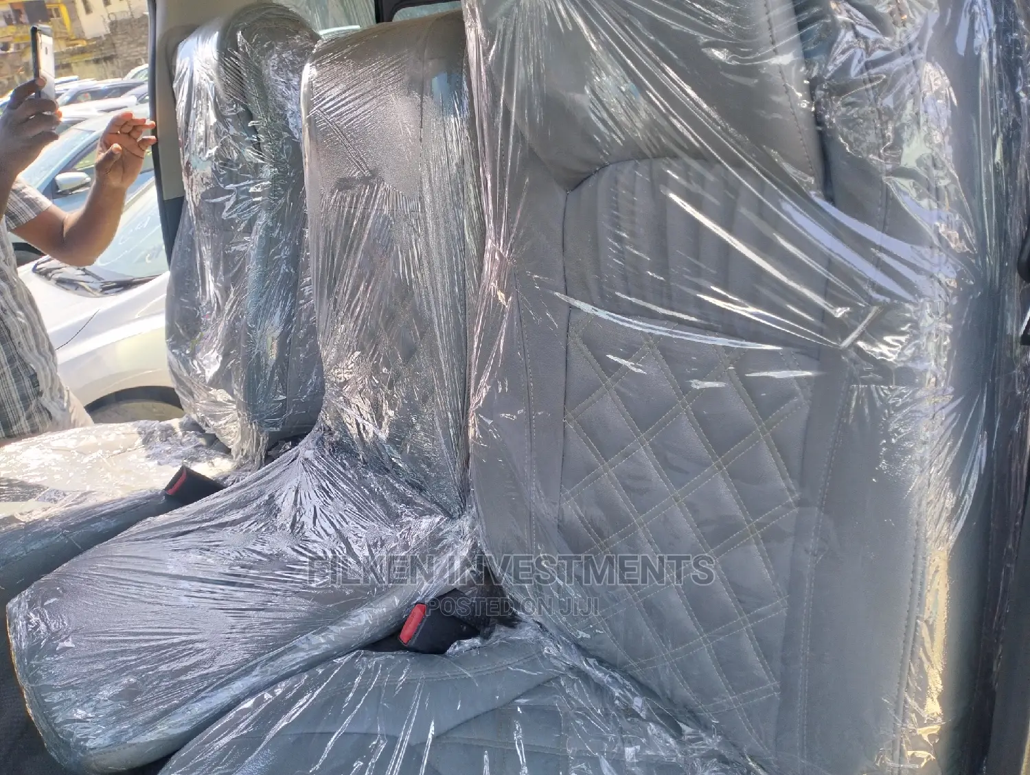 Toyota Grand HiAce 2016 Silver