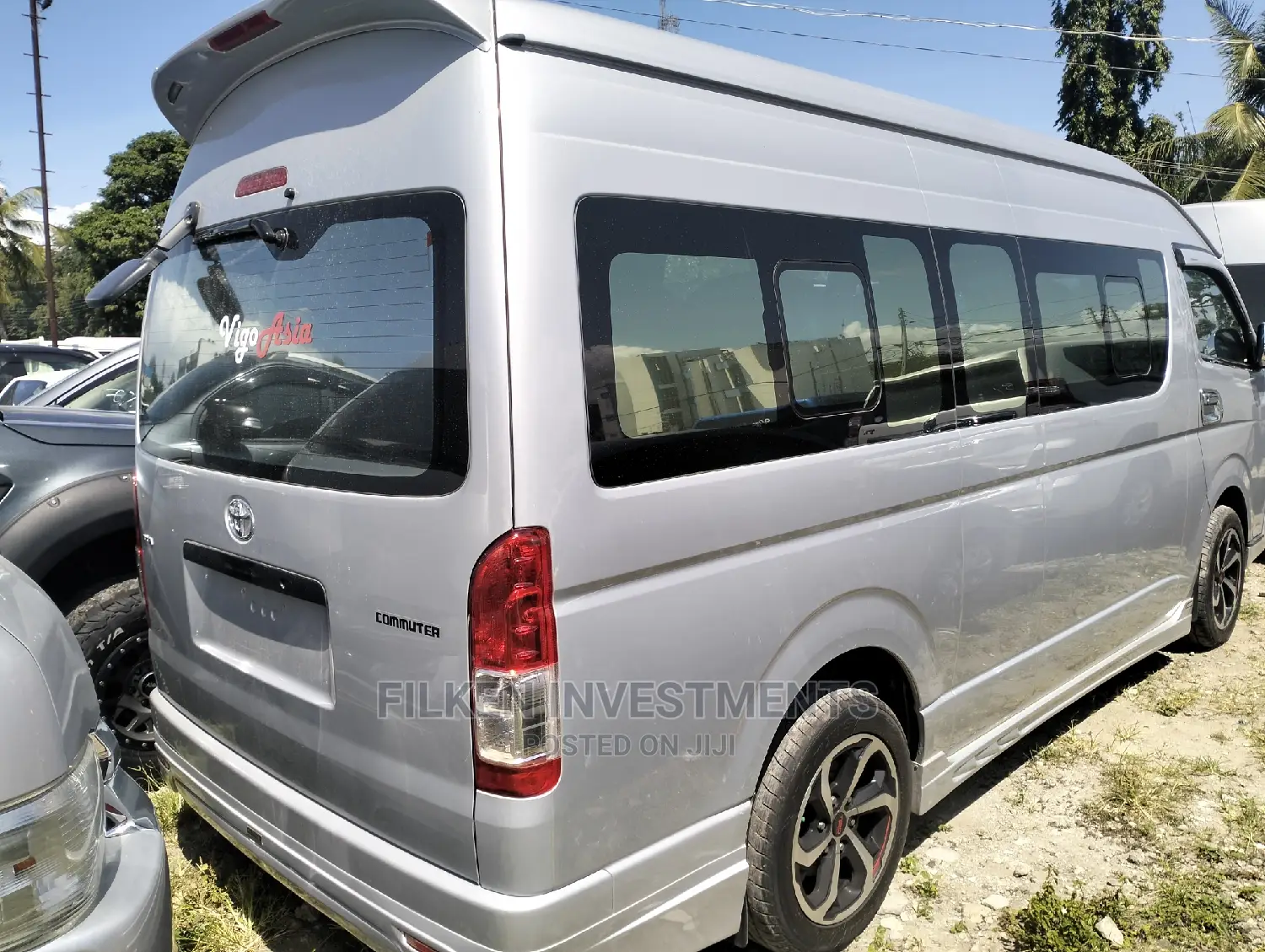 Toyota Grand HiAce 2016 Silver