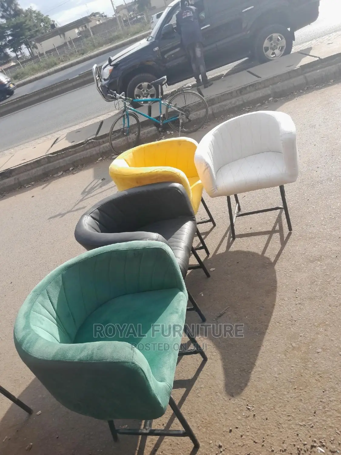 Pedicure Waiting Seats
