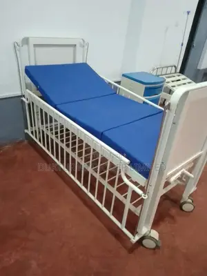 Children Manual Single Crank Hospital Bed With Mattress