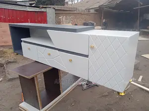 6ft Vray White Tv Stand+LED