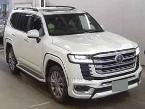 Toyota Land Cruiser 2021 Pearl