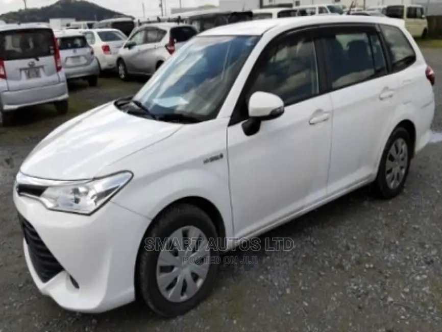 Toyota Corolla Fielder 2016 White