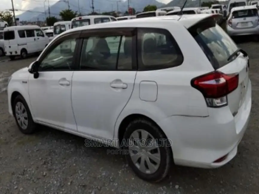 Toyota Corolla Fielder 2016 White