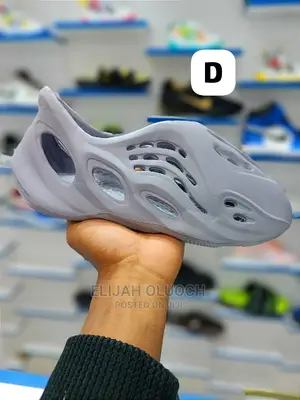 Yeezy Foam Runner