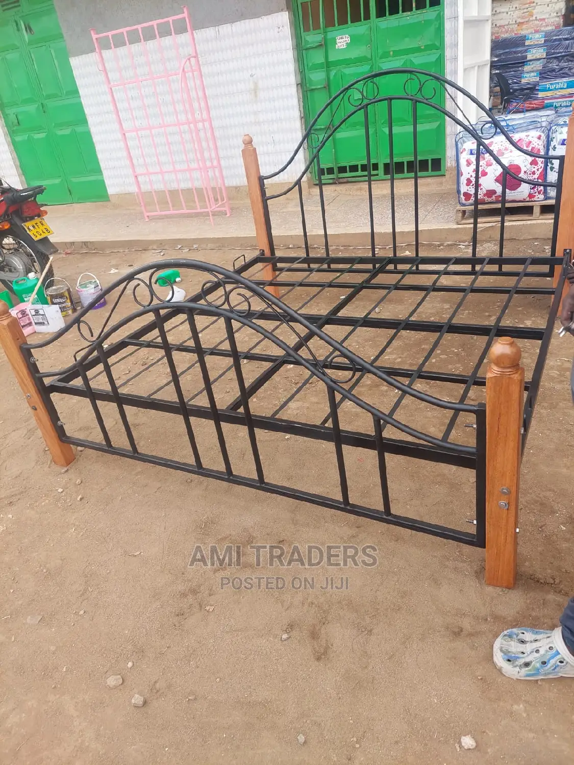 Metal Mahogany Bed