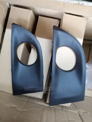 Nissan Slyphy 2007/2008 Fog Light Covers