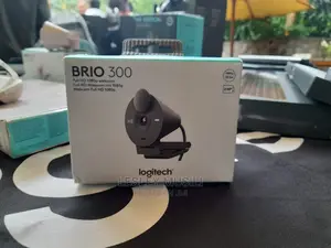 Logitech Brio 300 Full HD Webcam