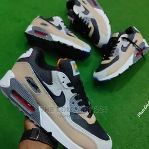 Designer Nike Casual Nike Air Max 90 Sneakers