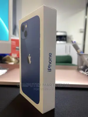 New Apple iPhone 13 128 GB Blue