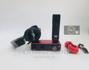 Focusrite Scarlett 2i2 Studio 3rd Gen Recording Bundle