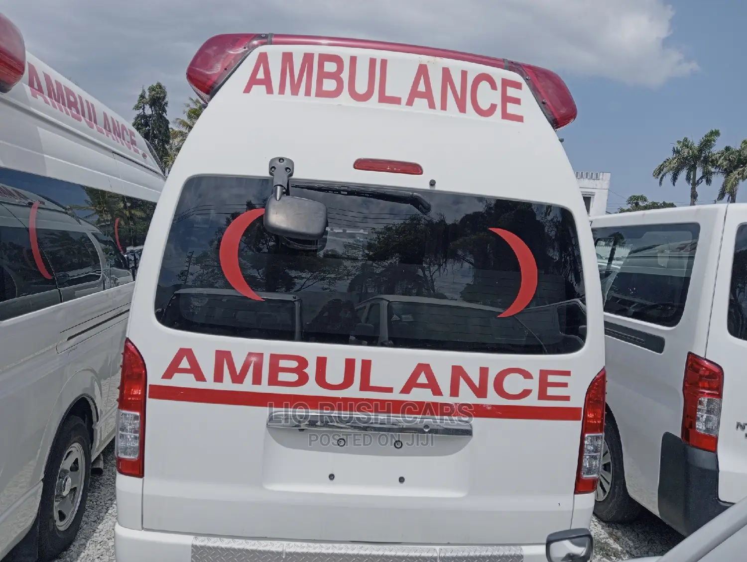 Toyota HiAce 2018 White