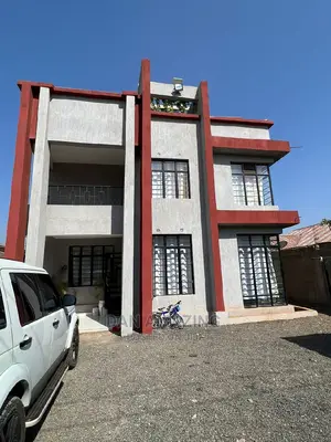 6bdrm Maisonette in Membley Estate for sale