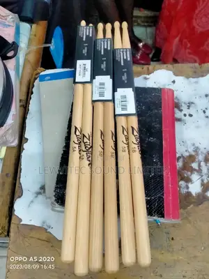 Plain Zidgian Drumsticks