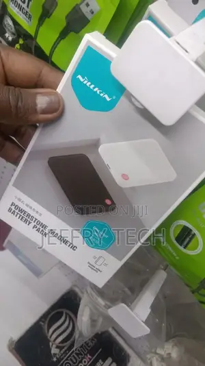 Nillkin Magsafe Powerstone Magnetic Battery Pack