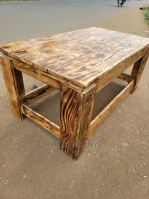 Pallet Table- Cofee Table. GTD
