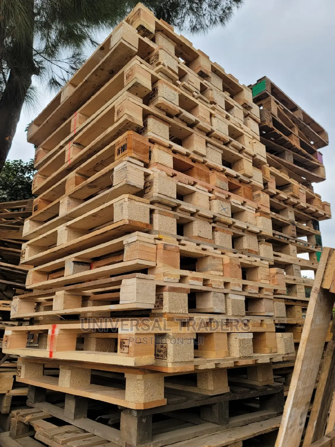 Stackable Wood Pallets