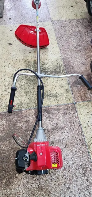 Brush Cutter Machine With 2 Stroke Petrol Engine