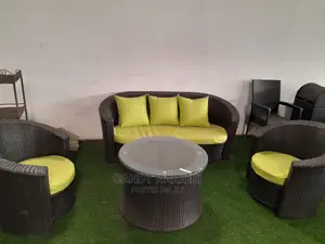 5 Seater Garden Sofa Plus a Table