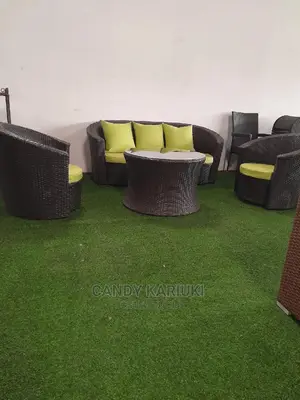 Very Comfy 5 Seater Outdoor Sofa Plus a Table