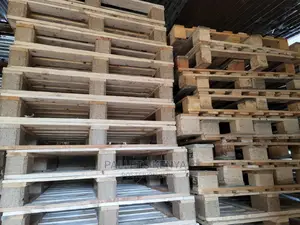 Wood Pallets-(Ht- Avm)