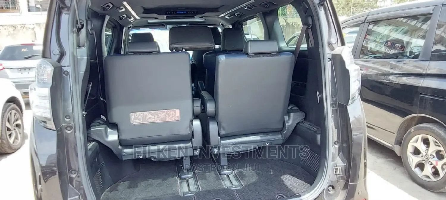 Toyota Vellfire 2017 Black