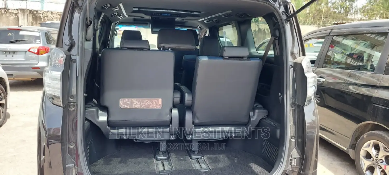 Toyota Vellfire 2017 Black