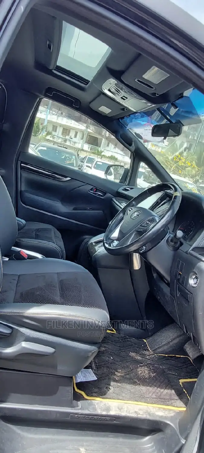 Toyota Vellfire 2017 Black