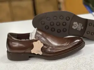 Brown Shoes Official