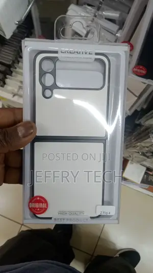 Galaxy Z Flip 4 Carbon Series Skins